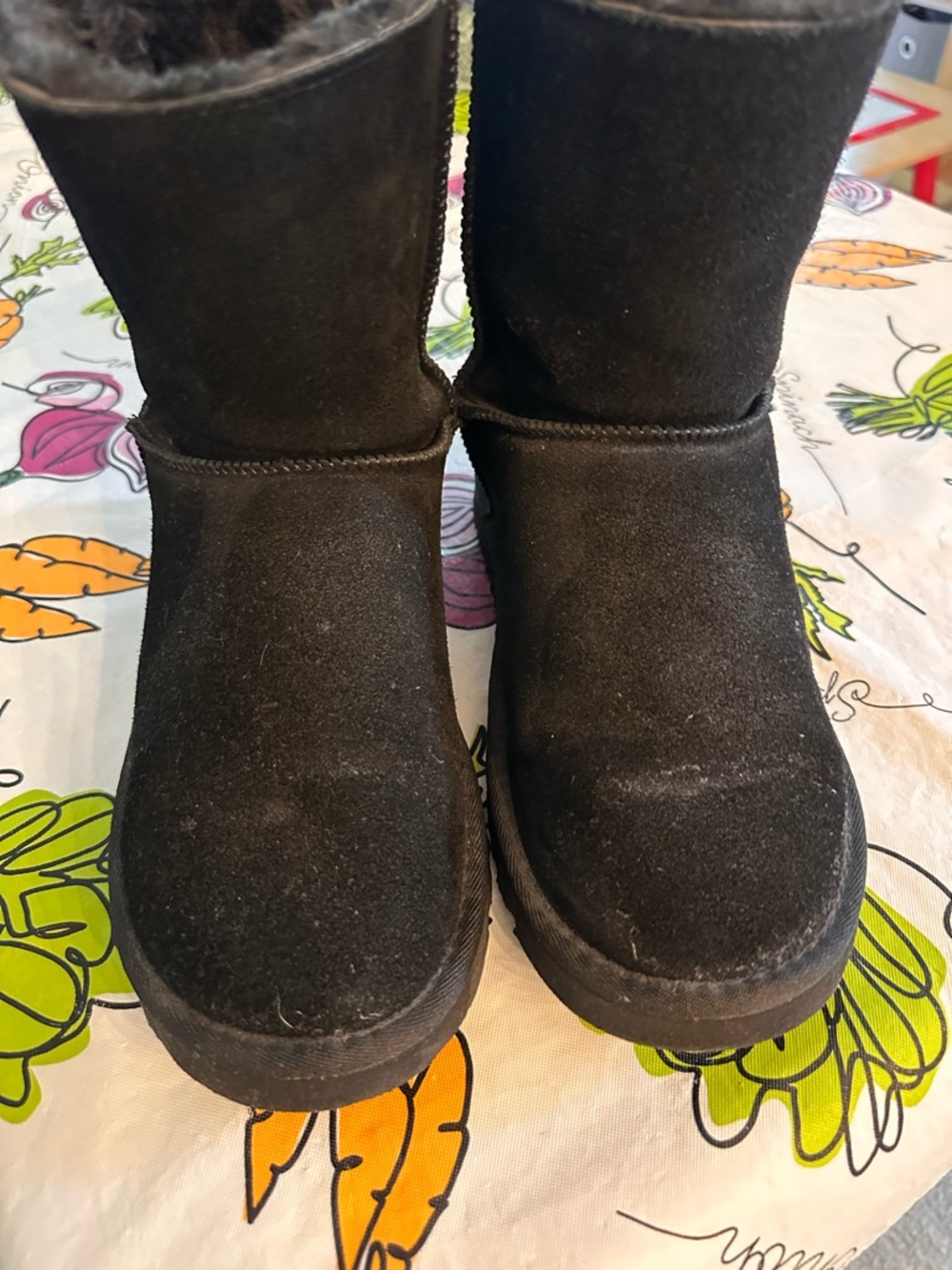 UGG Black Suede Bow-Back Short Boots
